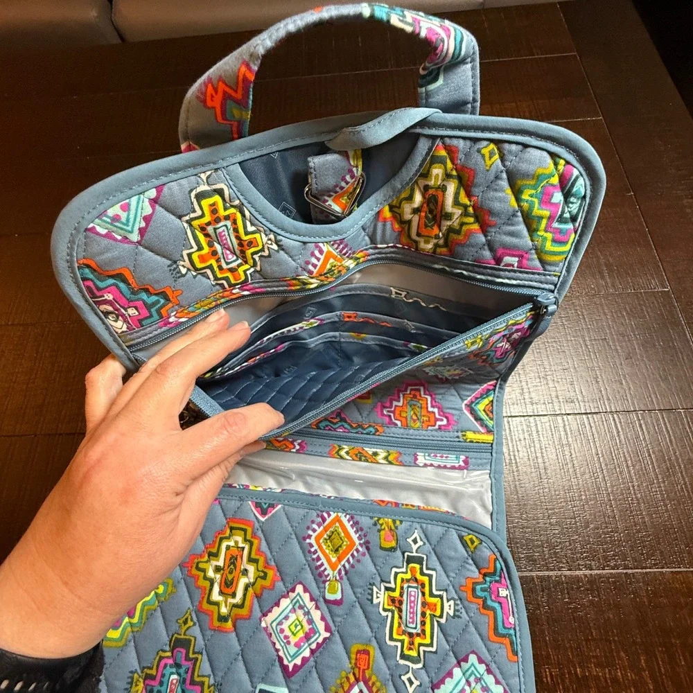 Vera Bradley top when carrying